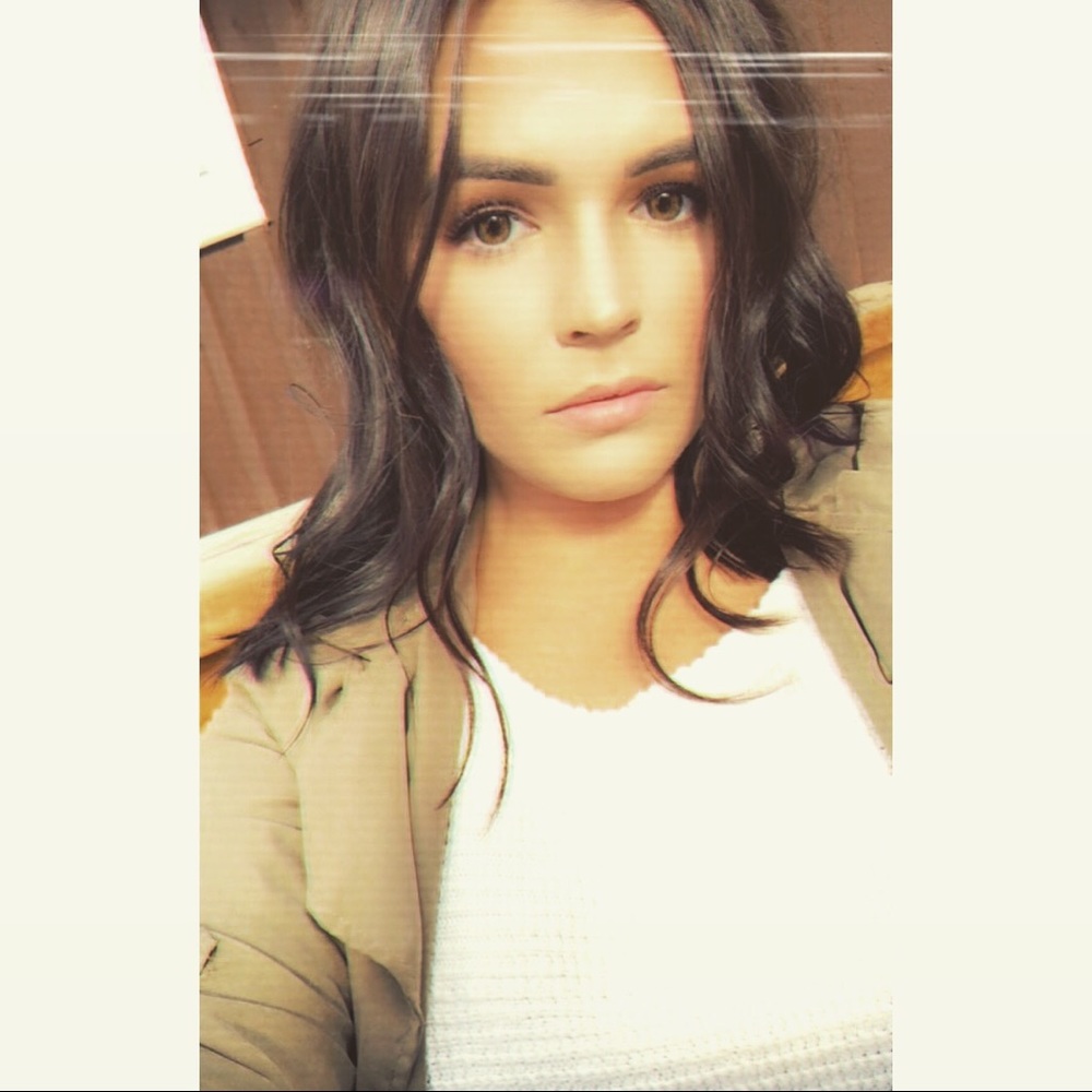 Meet your Posher, Melissa